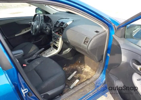 2010 Toyota Corolla S из США, поврежденный, VIN 2T1BU4EE1AC392678